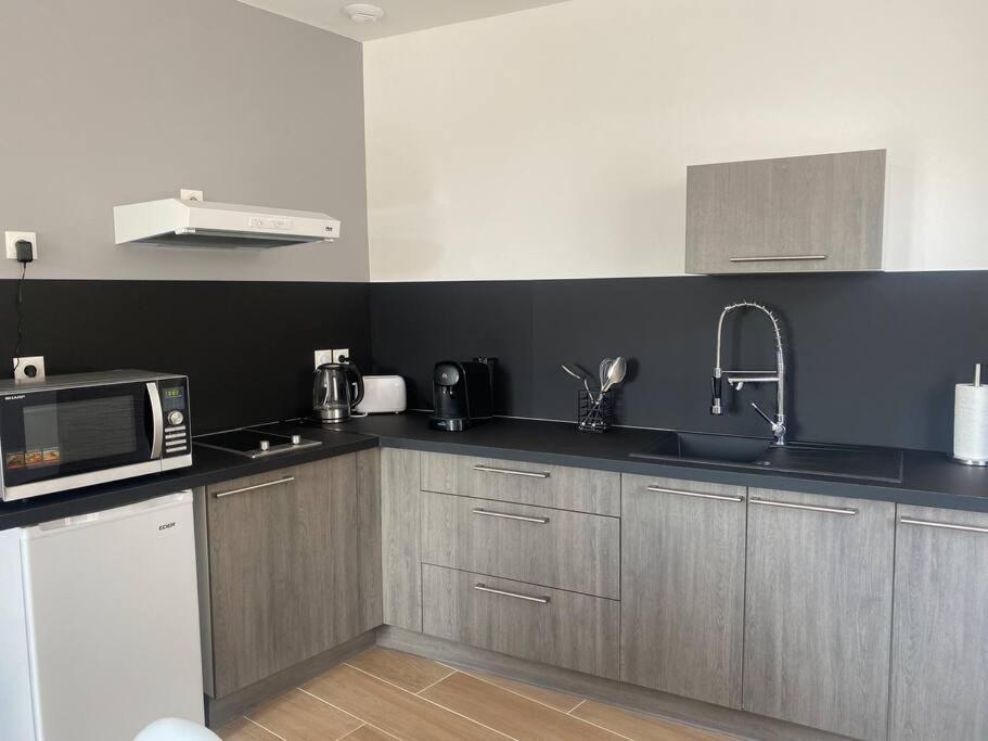 Le 102 De La Gare: Appartement Neuf Et Climatise Chalons-en-Champagne Exterior photo